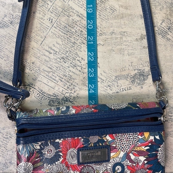 GIGI HILL CROSSBODY BAG - Picture 14 of 14